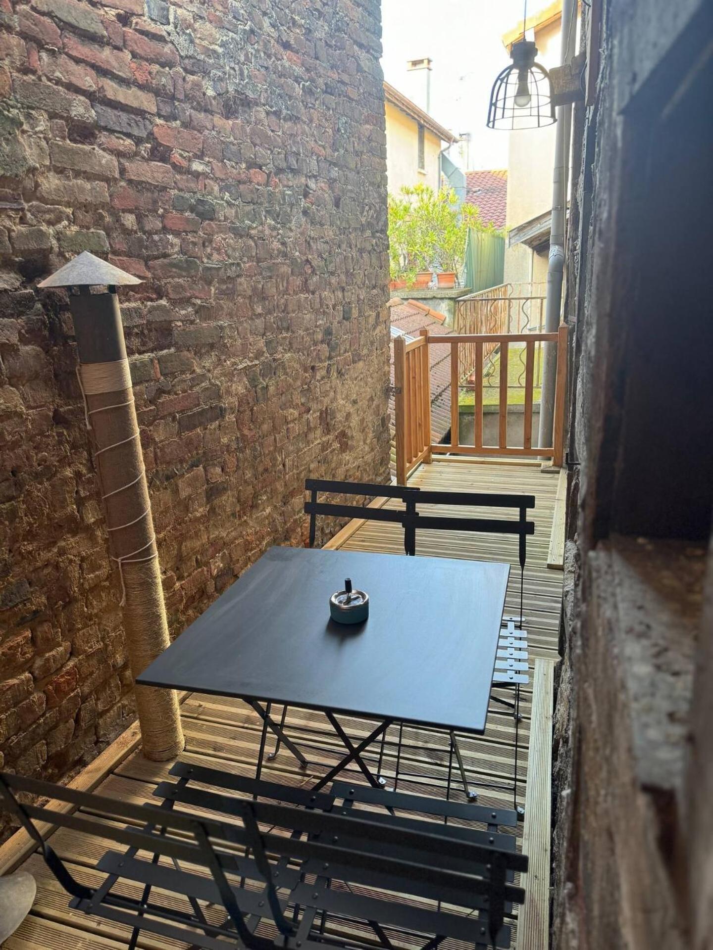 Les Chambres Tonics Montrevel-en-Bresse Esterno foto