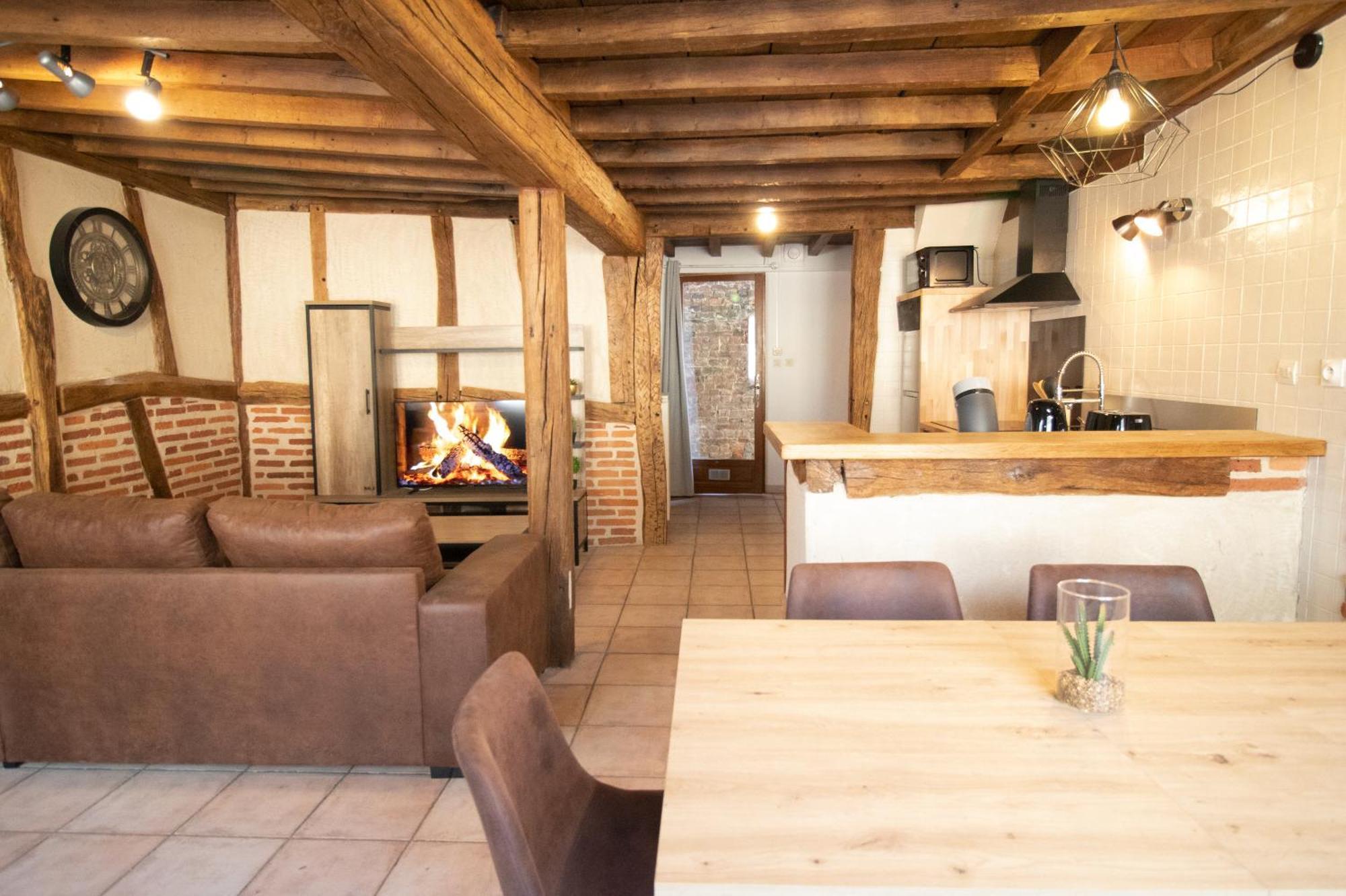 Les Chambres Tonics Montrevel-en-Bresse Esterno foto